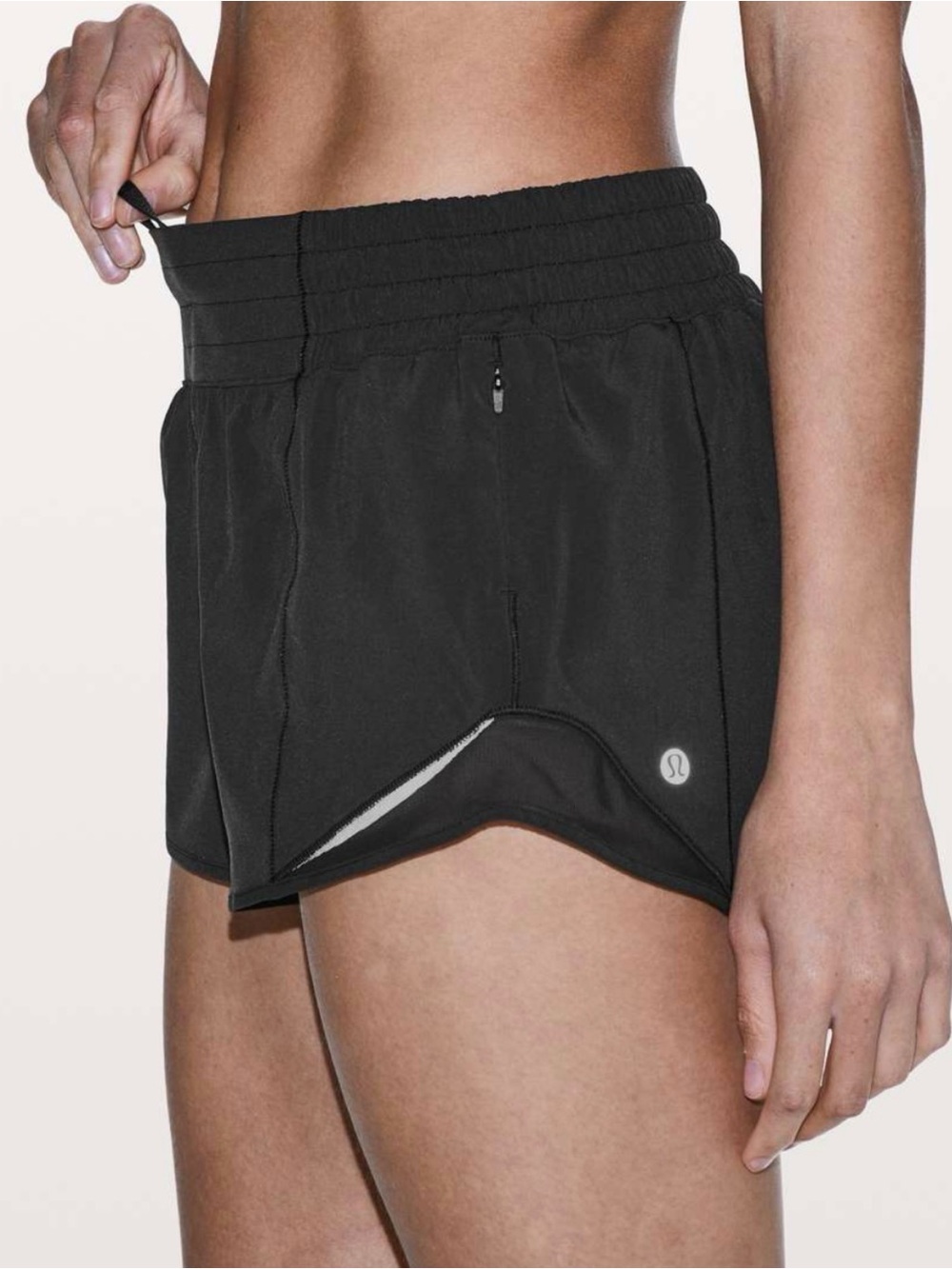 Lululemon Hotty Hot Short High-Rise Lined black Short /size 4